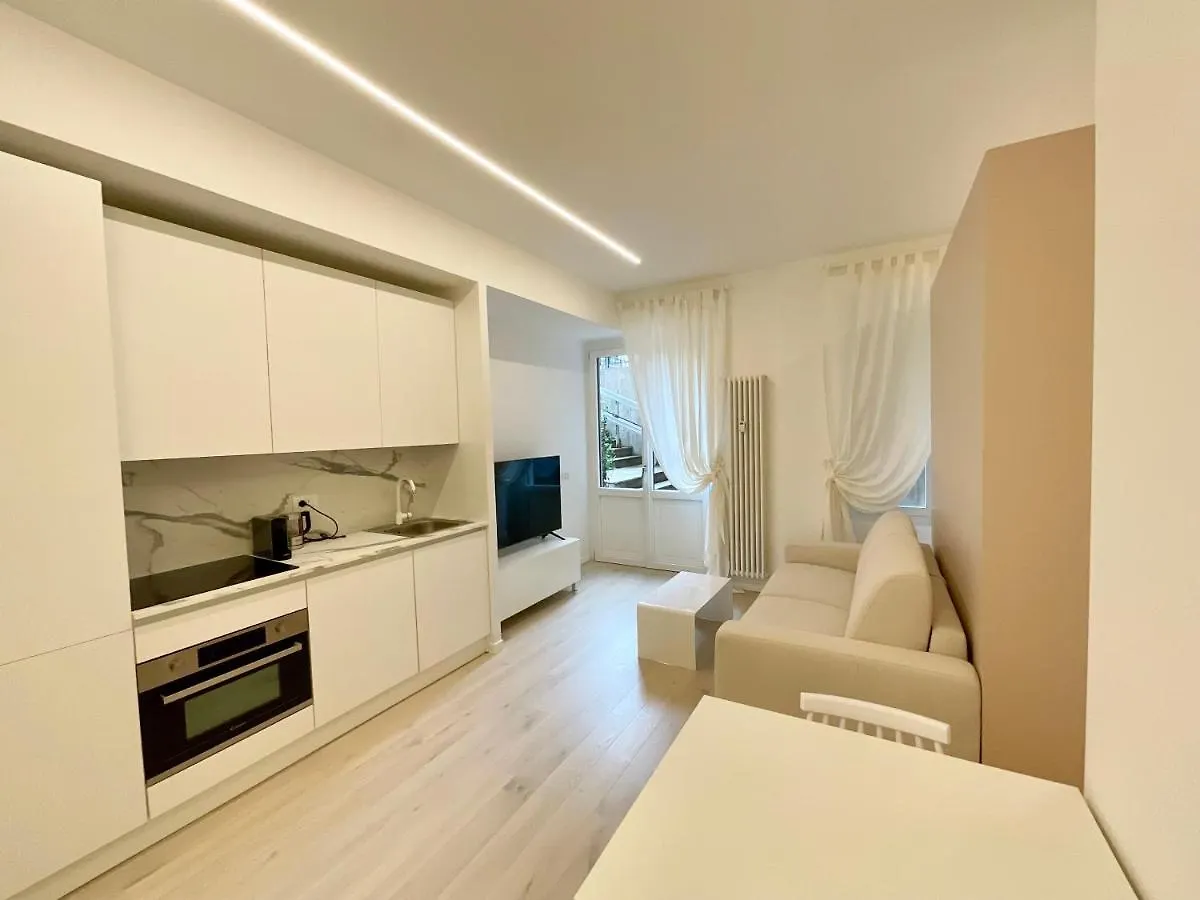 Apartment Suite - Charlize - In The Heart Of Milan